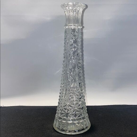 Vintage Crystal Accents Vase with Intricate Cut Glass Design - Picture 1 of 6